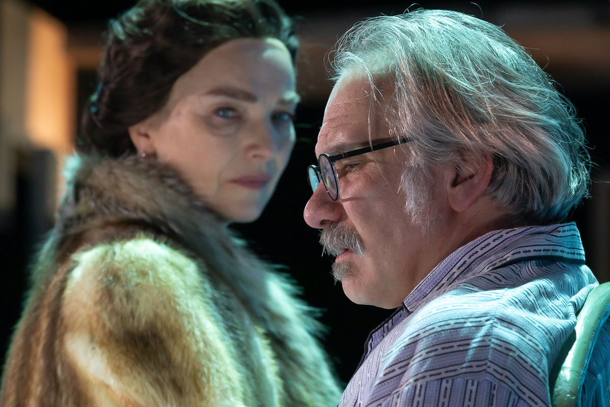 Történelem, predesztináció és személyes döntések – A vége