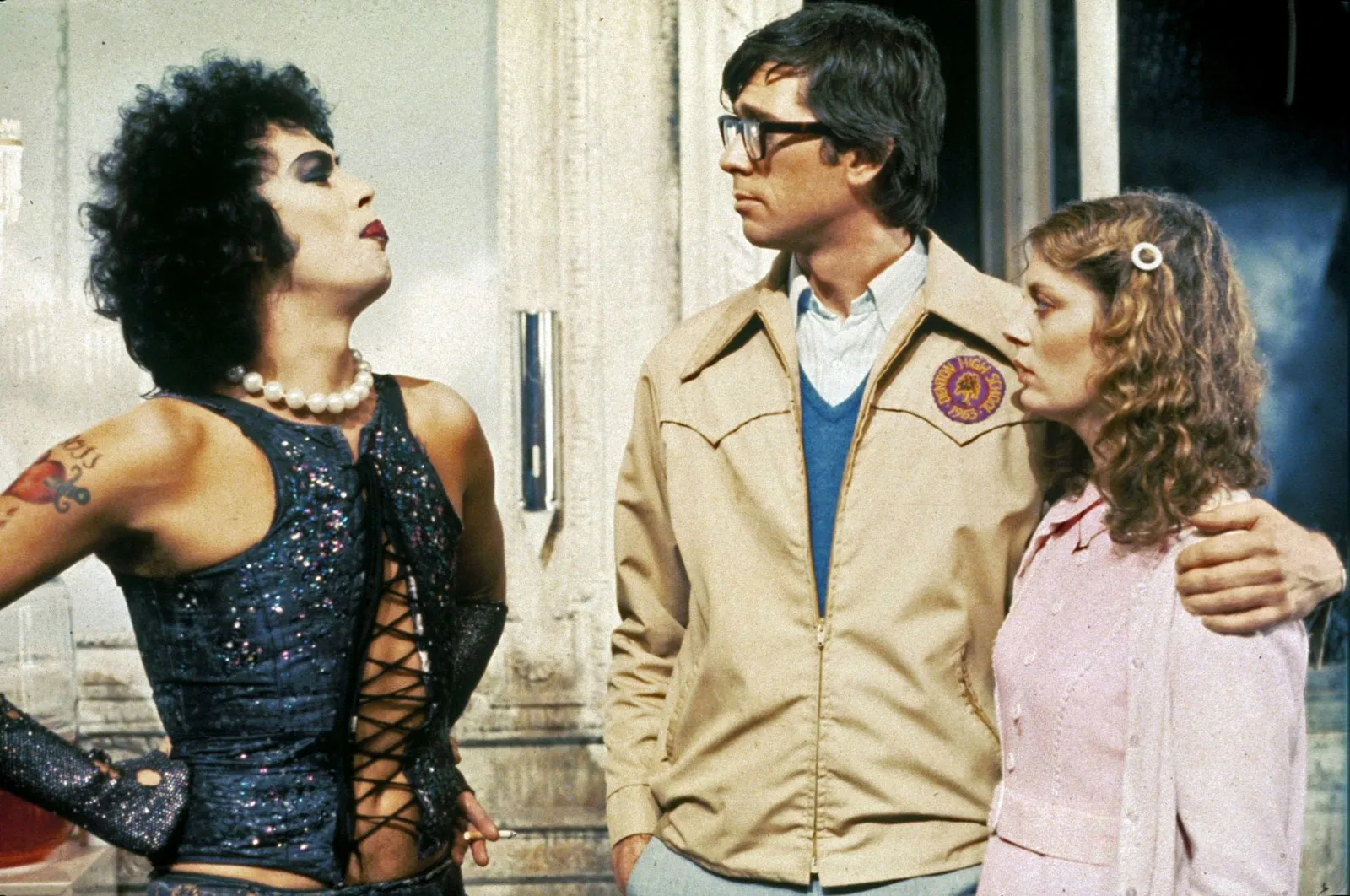 publicity-still-rocky-horror-picture-show-tim-curry-barry-bostwich-susan-sarandon.webp