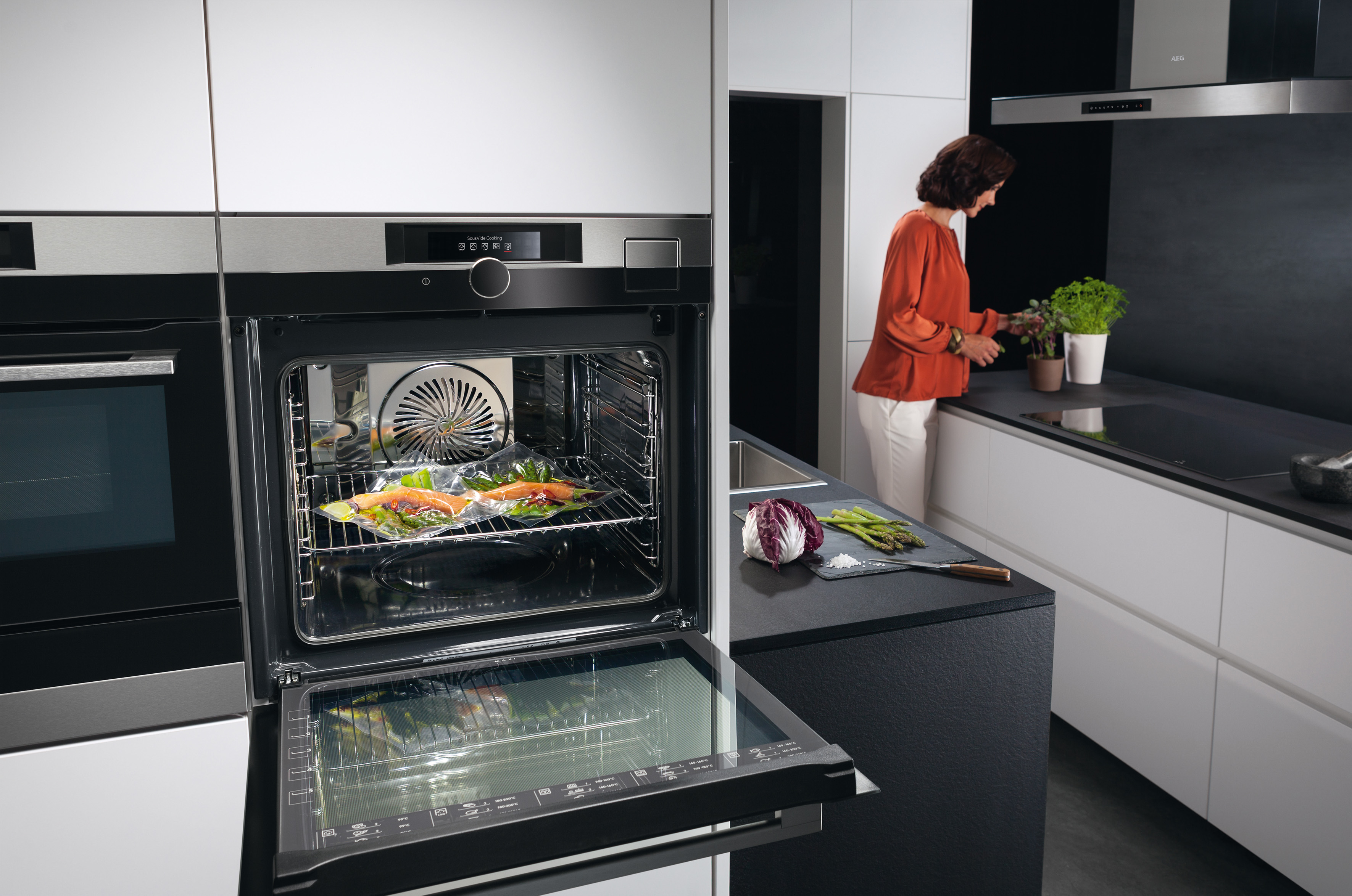 aeg-steampro-multidampfgarer-sous-vide-bsk892230m-8.jpg