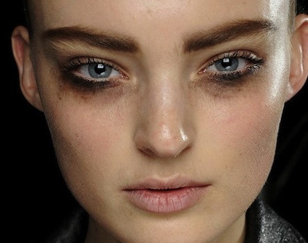 louis-vuitton-fall-2012-makeup-beauty-editor_ca_1-443x350.jpg