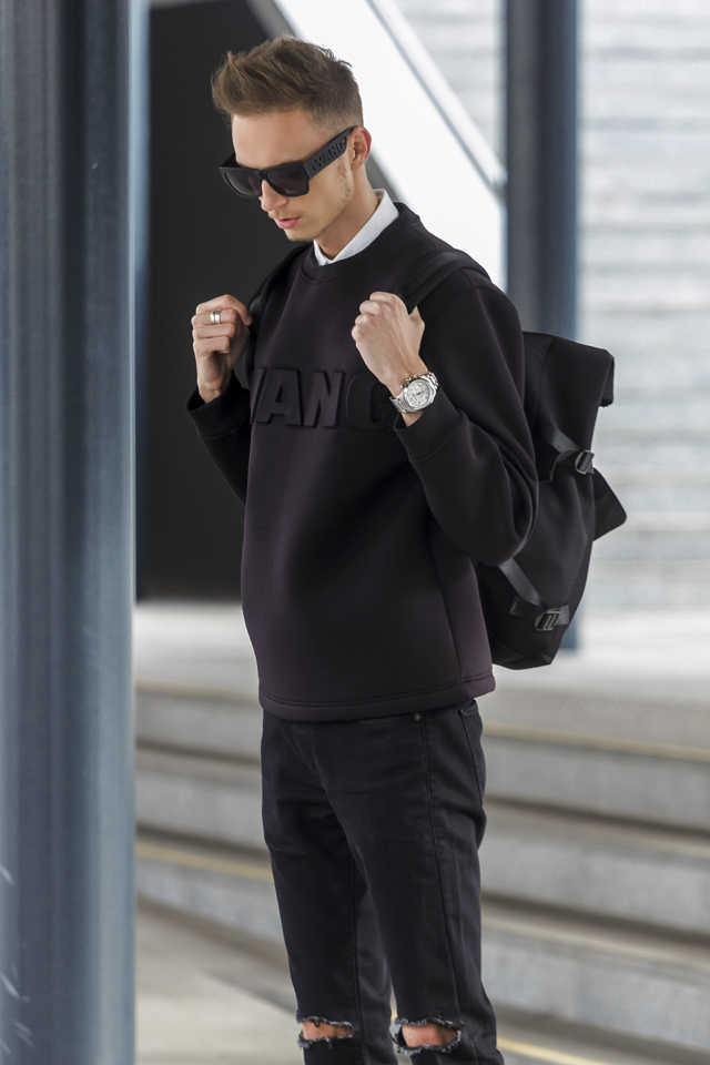 alexander-wang-hm-collection-fashion-blogger-men-style-divatblog-neoprene-sweater (1).png