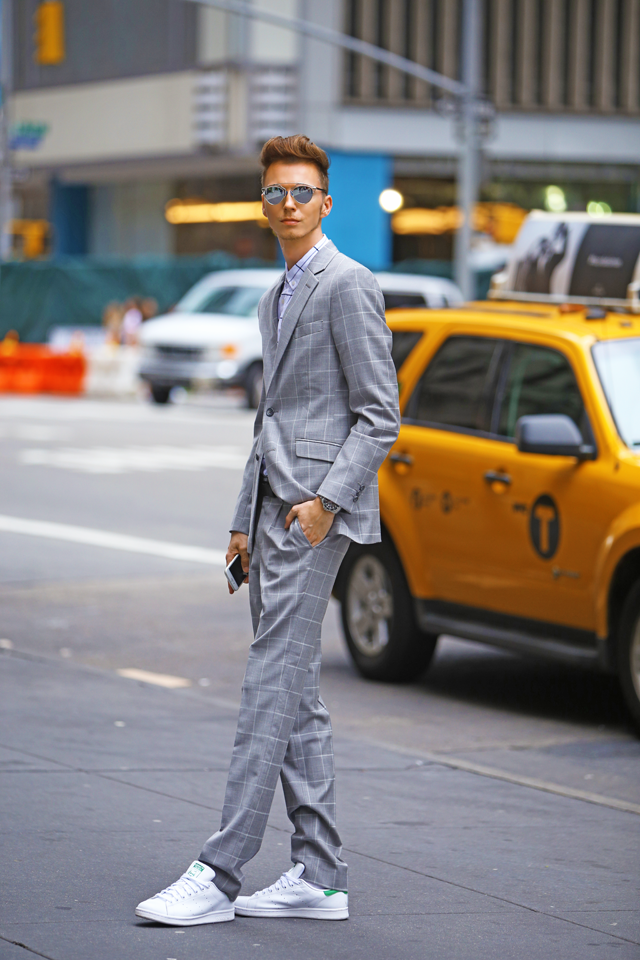new-york-manhattan-fashion-week-spring-summer-2016-street-style-menswear-smizedivat-ferfidivat-oltony-suit-kockas-checkered-suit_12.png