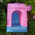 Könyvkritika: Jessamine Chan: Jó anyák iskolája (2023)