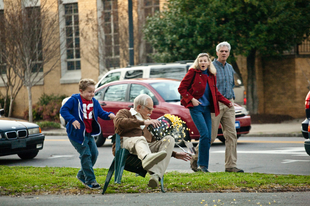 Rossz nagyapó / Jackass Presents: Bad Grandpa (2013)