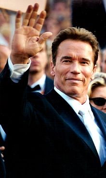 220px-Arnold_Schwarzenegger_2003.jpg