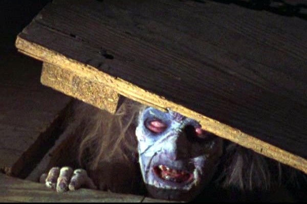 Cheryl-Williams-Ellen-Sandweiss-possessed-The-Evil-Dead-1981.jpg