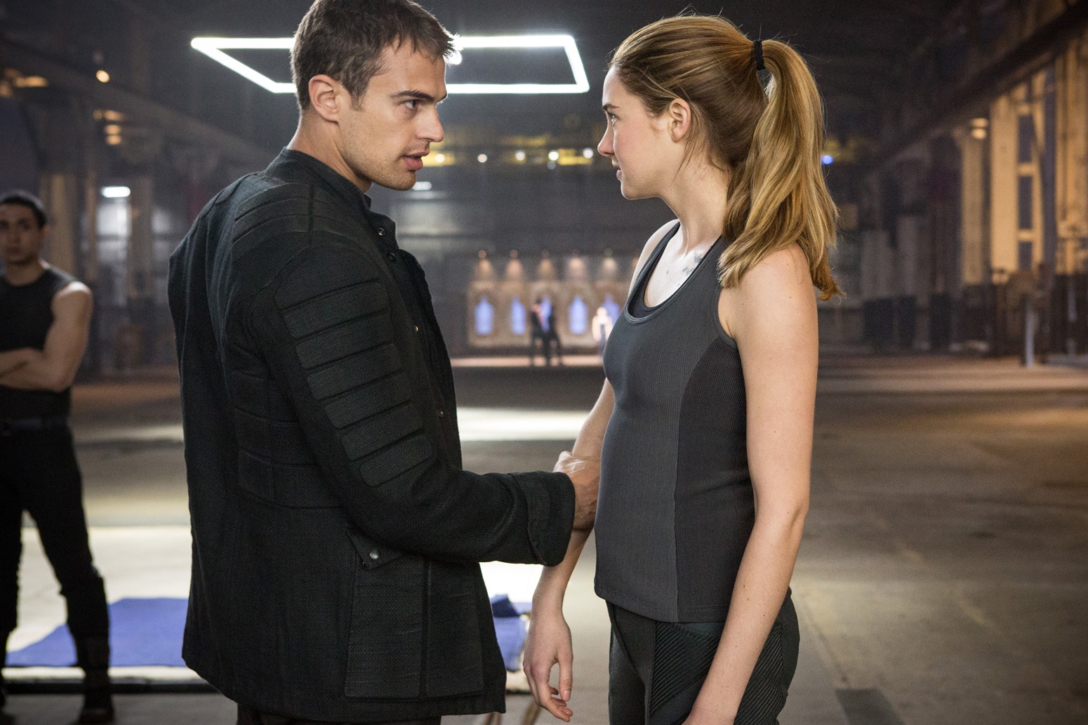 Divergent-Movie-Stills-BTS-Photo-HQ-Untagged-divergent-34842252-1550-1033.jpg