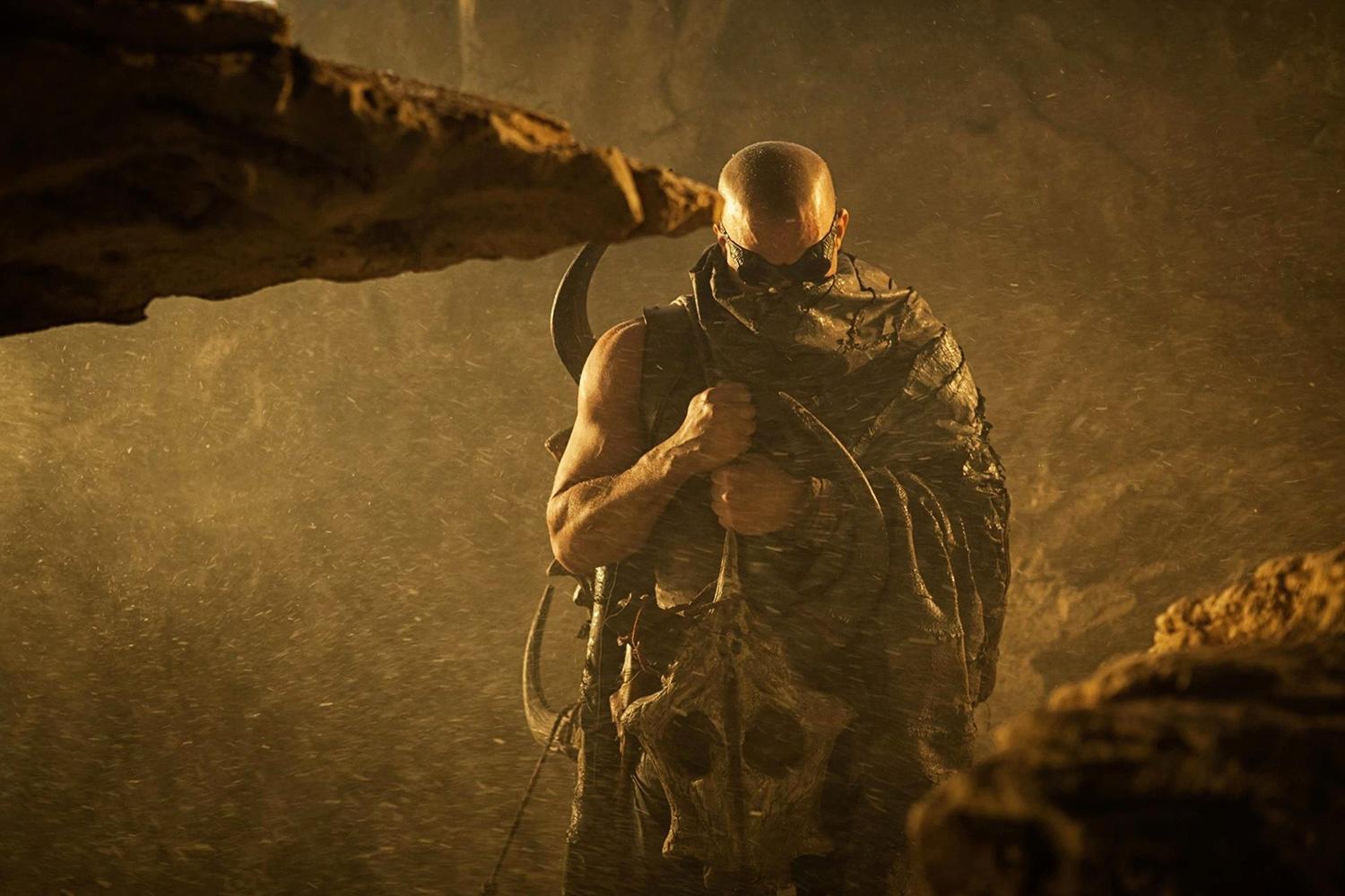 Riddick-movie-screenshot-19.jpg