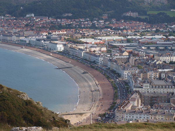 llandudno_in_wales.jpg