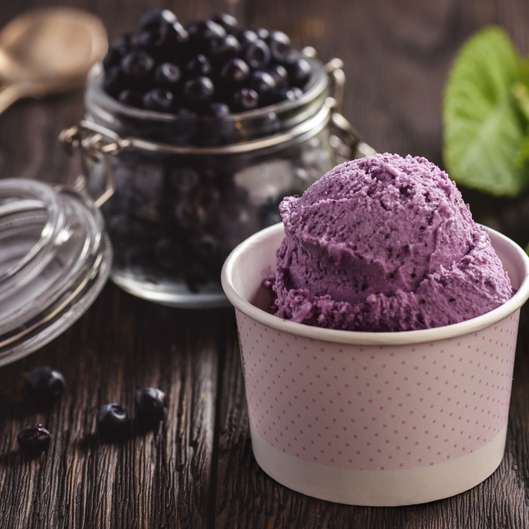 Krémes frozen yogurt házilag: friss nyári gyümölcsökből