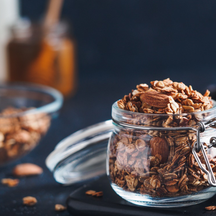 Így készül a mandulás-goji bogyós granola