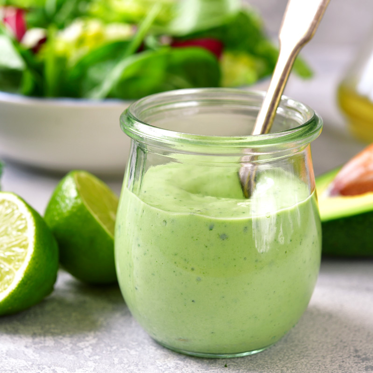 Avokádós salátadresszing limelével: a legegyszerűbb zöldeket is feldobja