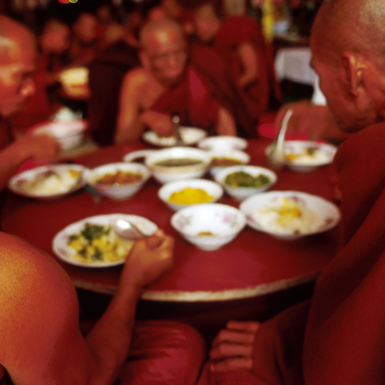 Miért jó, ha úgy eszel, mint egy buddhista? Mindfulness étkezés