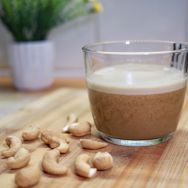 Krémes, ütős kávé tej nélkül: szerezz be egy kis kesudiót