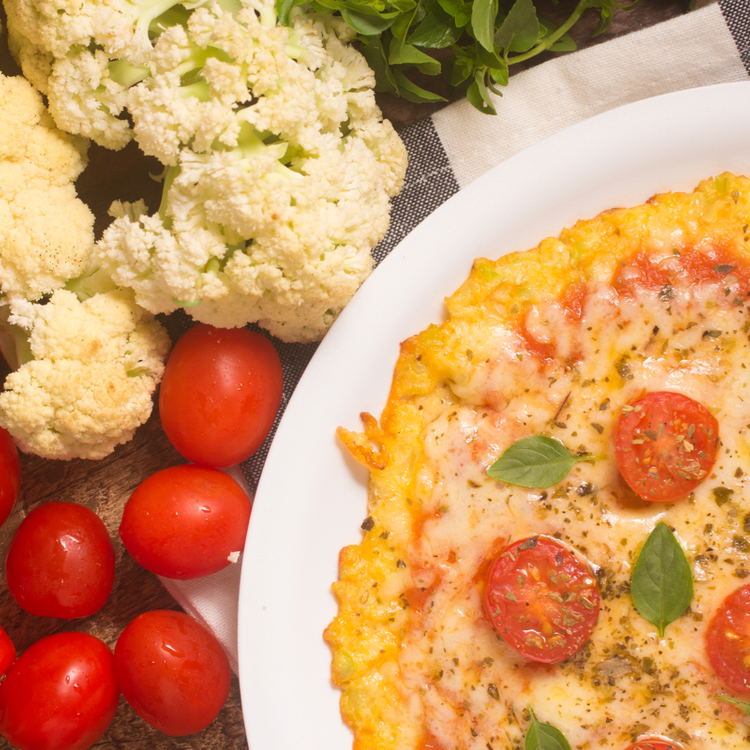 Szénhidrátmentes pizza és rizs is lehet belőle: tényleg mindenre jó a karfiol?