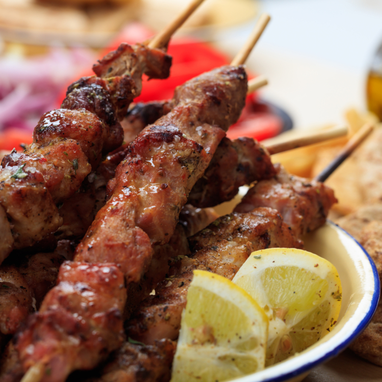 A rablóhús görögül: szuflaki, színtiszta hús, semmi zöldség