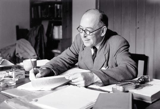 c-s-lewis_desk1.jpg