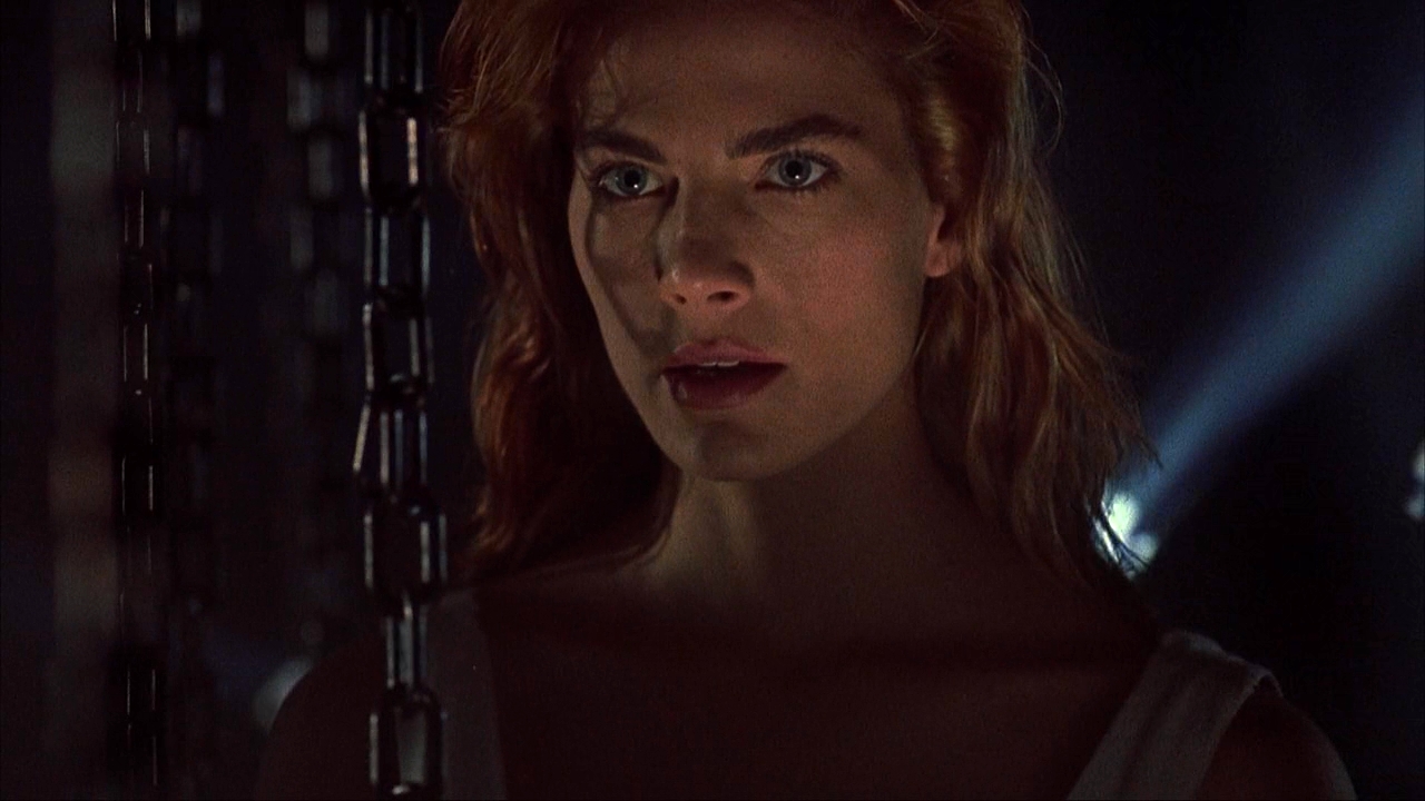 hellraiser_3-_terry_farrell.jpg