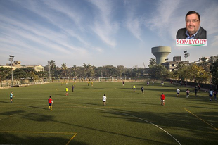 Futballcsapatot és stadiont Kőbányára!