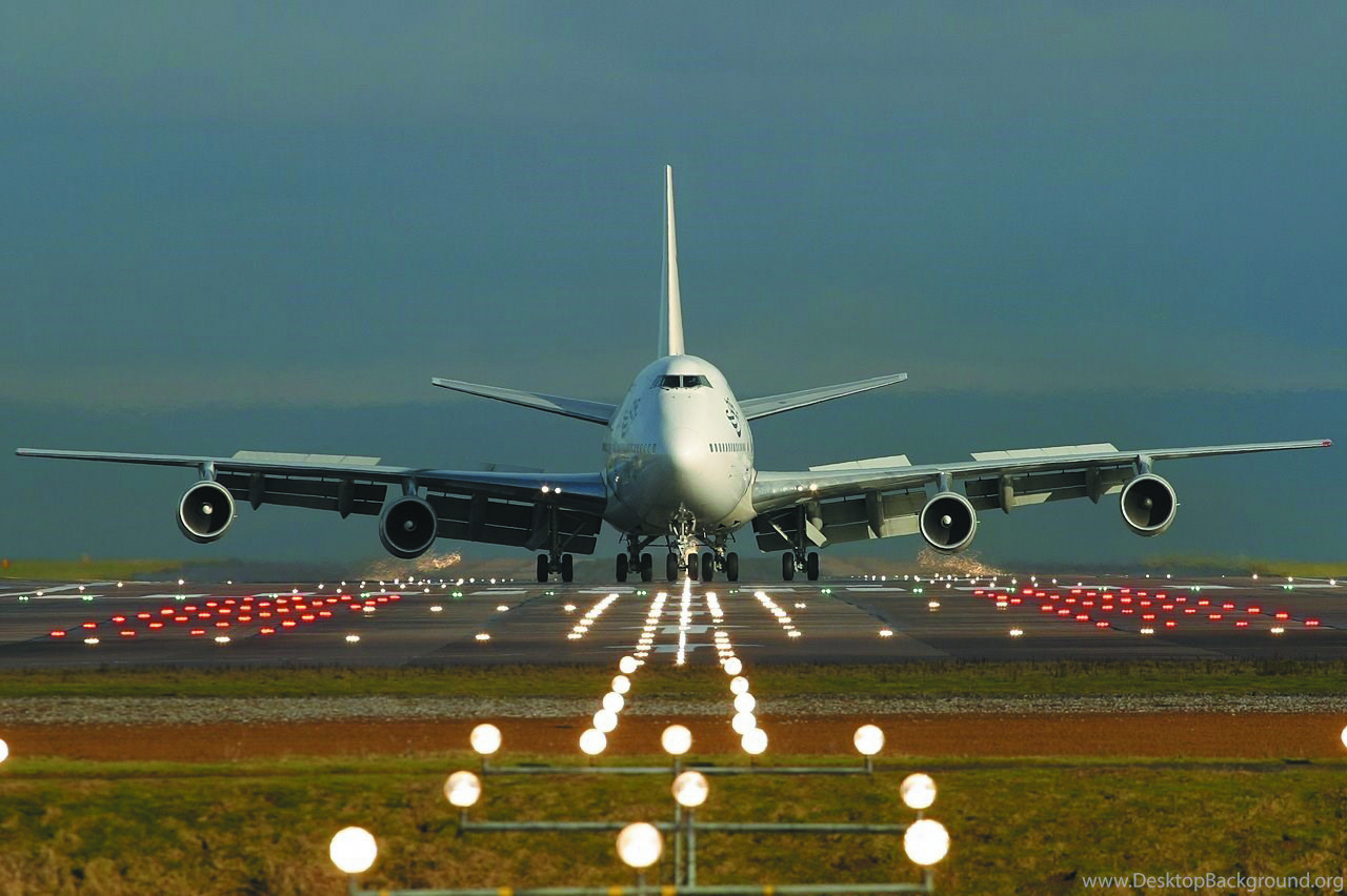 766407_boeing-747-300-taxiing-on-runway-set-to-takeoff-aircraft-wallpapers_1280x852_h.jpg