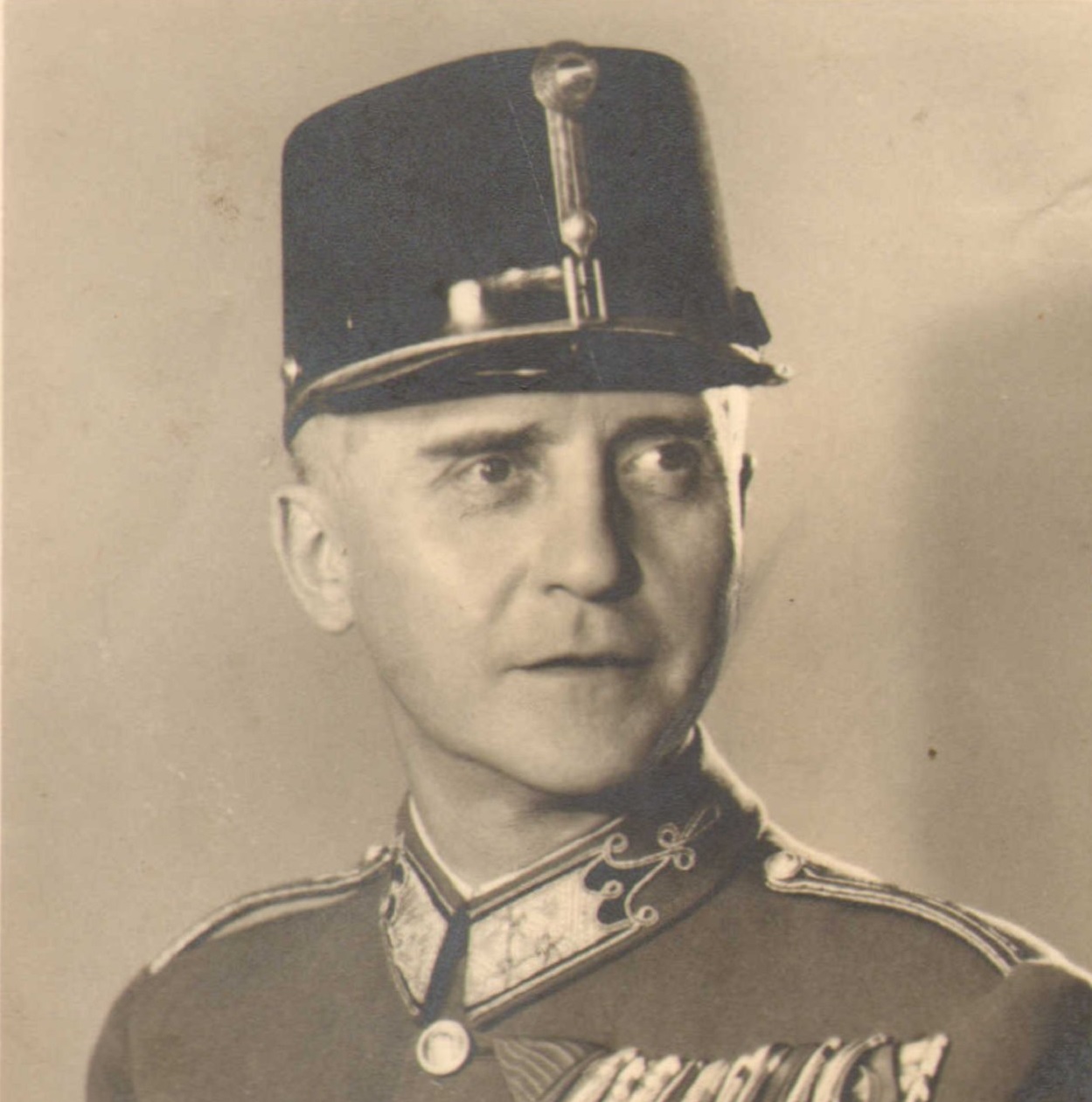 krisanich_andor_1895-1970_ezredes_2.jpg