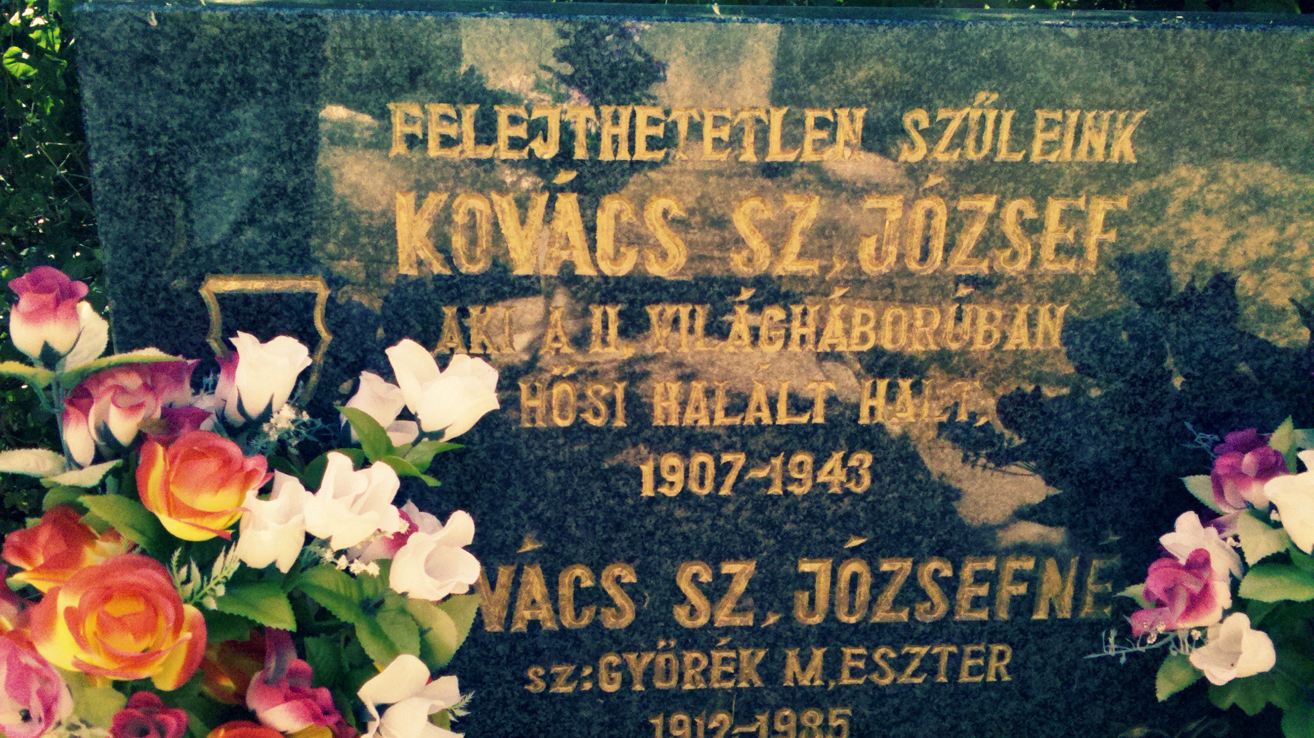 Kovács Szabó József és Györék Makk Eszter sírköve (Somogyjád)_2.jpg