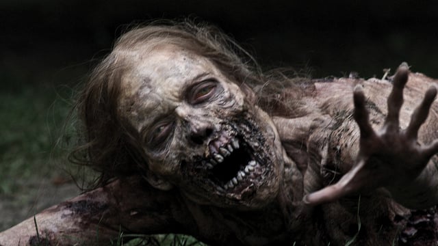 the-walking-dead-promotes-four-cast-members-to-series-regula_wt5c_640.jpg