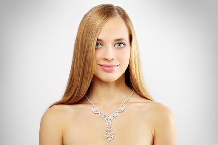 blog-pic-young-woman-in-necklace-10798408.jpg