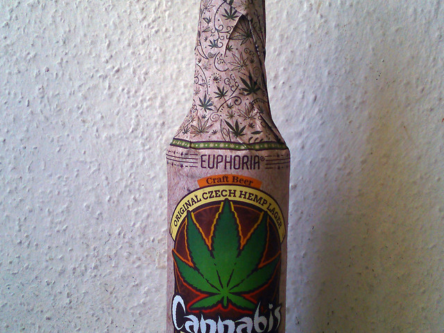 Még, hogy a búzasör a fű illatú... - Cannabis sör