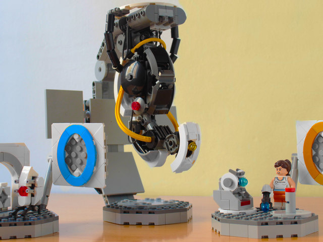 Napi kell: LEGO GLaDOS az asztalodra