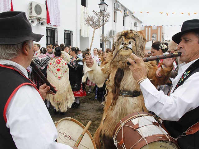 Táncoló fenevadak