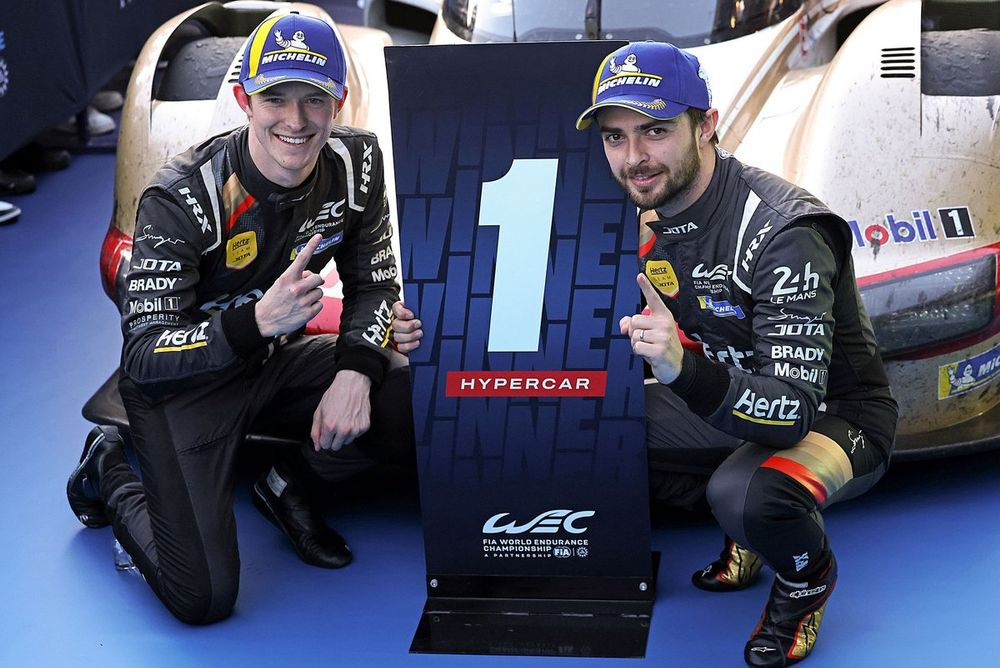 A JOTA Porsche csapata először hódította el a győzelmet a Spa-Francorchamps-i versenyen....