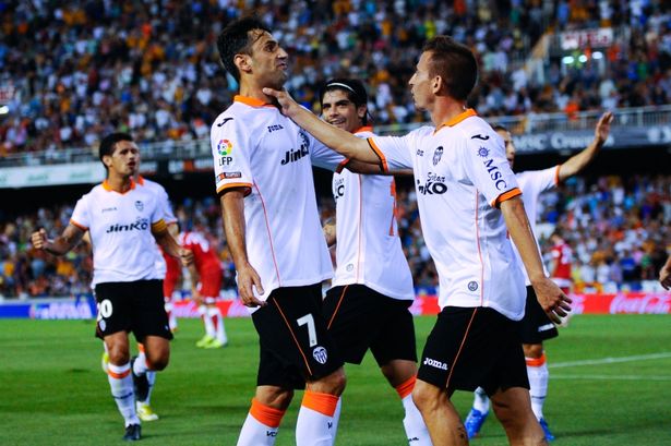 valencia-cf-v-sevilla-fc-la-liga.jpg