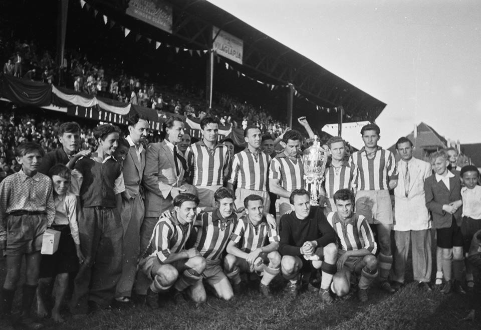 1948-1949_hungarian_champions_ferencvaros.jpg