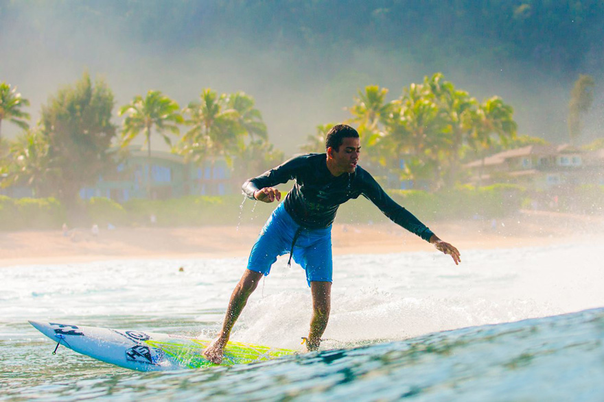 blind-surfer-derek-rabelo-brazil_880.jpg