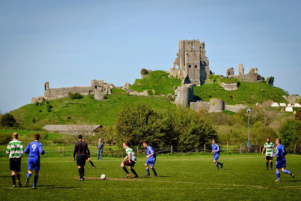 corfe_castle_photo_paul_paxton.jpg