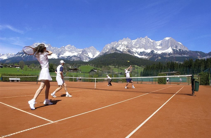 going-am-wilden-kaiser-biohotel-stanglwirt-tennis.jpg