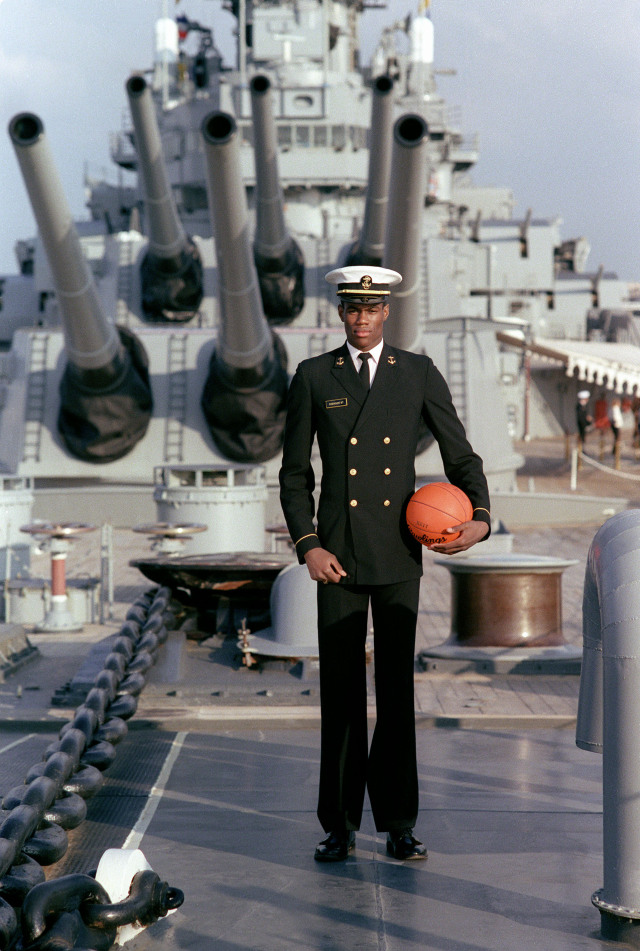 midshipman_david_robinson_on_the_uss_iowa_1986.jpg