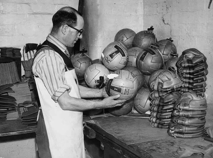 thomlinson_football_factory_in_partick_glasgow_produced_the_famous_t_football_used_all_over_the_world_1949.jpg