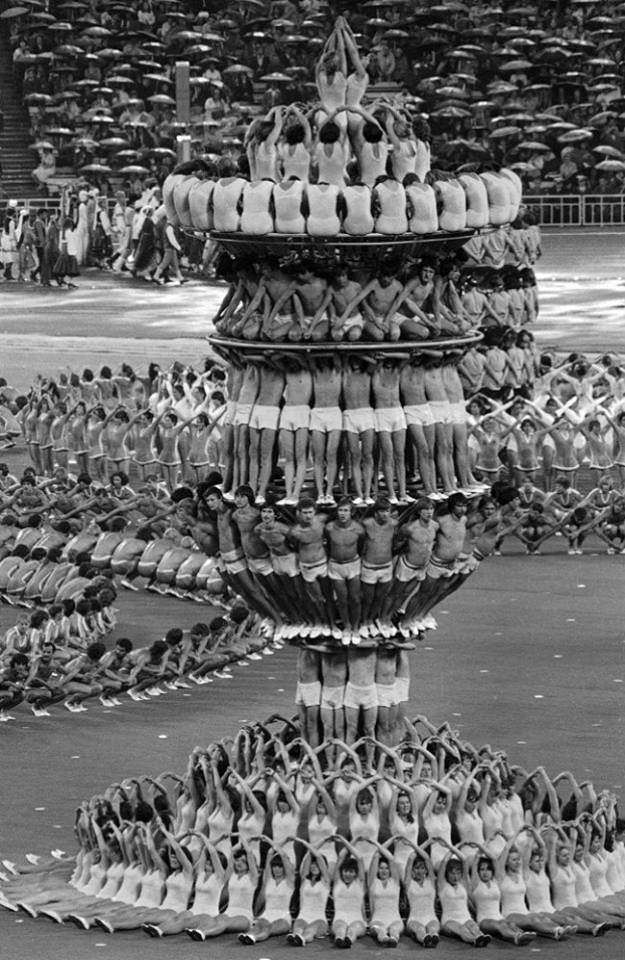 xxii_summer_olympics_opening_ceremony_moscow_1980.jpg
