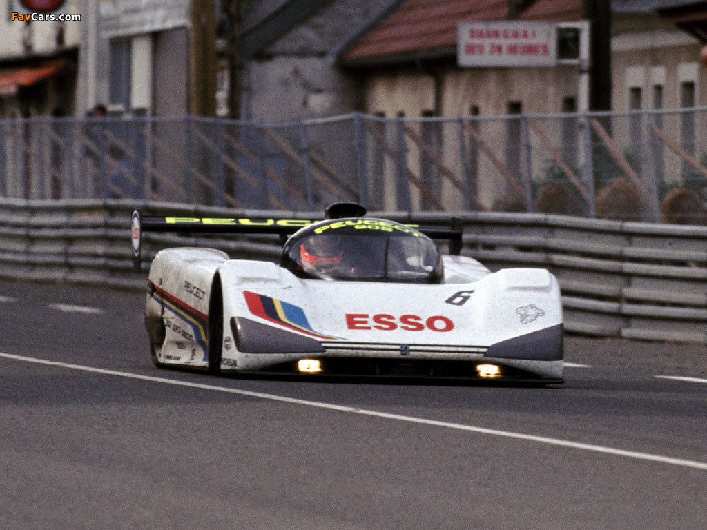 peugeot_905_1990_pictures_1.jpg