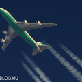 Contrail spotting - EVA Air Boeing 747