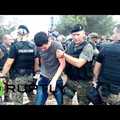 Csata a határon: leszúrtak egy macedón rendőrt