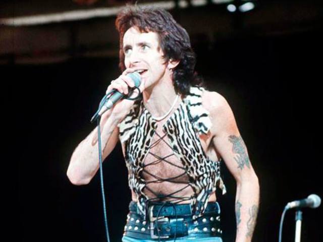 39 éve halt meg Bon Scott