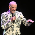 John Waters a MOMKultban ereszcsatornázott