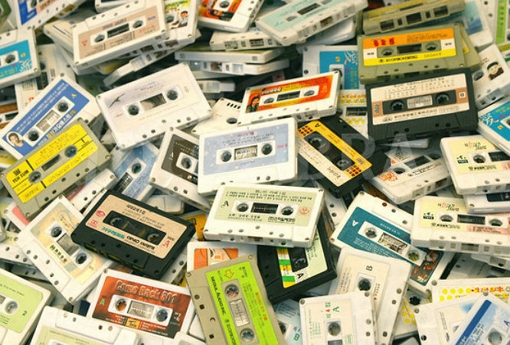 1367879_599948-pile-of-audio-tape-cassettes.jpg
