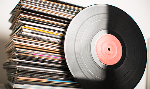 skynews-vinyl-records_5627792.png