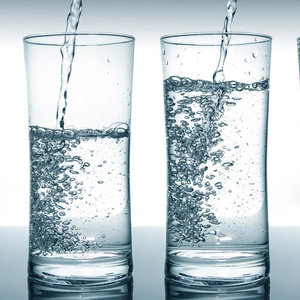 5 trükk, hogy hidratálj akkor is, ha utálsz vizet inni