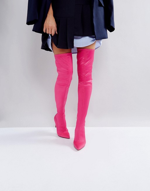 <a href=‘http://www.asos.com/asos/asos-kindy-point-over-the-knee-boots/prd/8488092?clr=pinksatin&SearchQuery=&cid=4172&pgesize=9&pge=0&totalstyles=9&gridsize=4&gridrow=1&gridcolumn=2‘ target=‘_blank‘ rel=‘noopener noreferrer‘>ASOS</a></p>