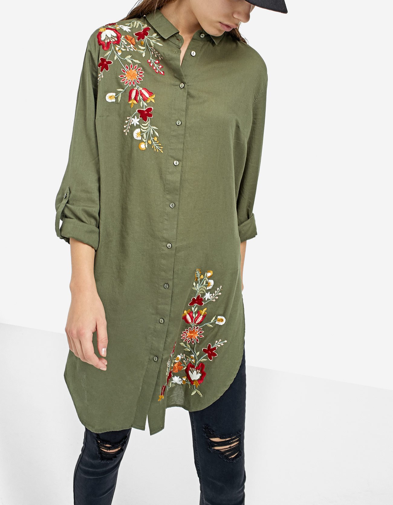 <a href=‘https://www.stradivarius.com/hu/woman/just-in/long-embroidered-shirt-c1020090107p300383006.html?colorId=550‘ target=‘_blank‘ rel=‘noopener noreferrer‘>Stradivarius</a></p>